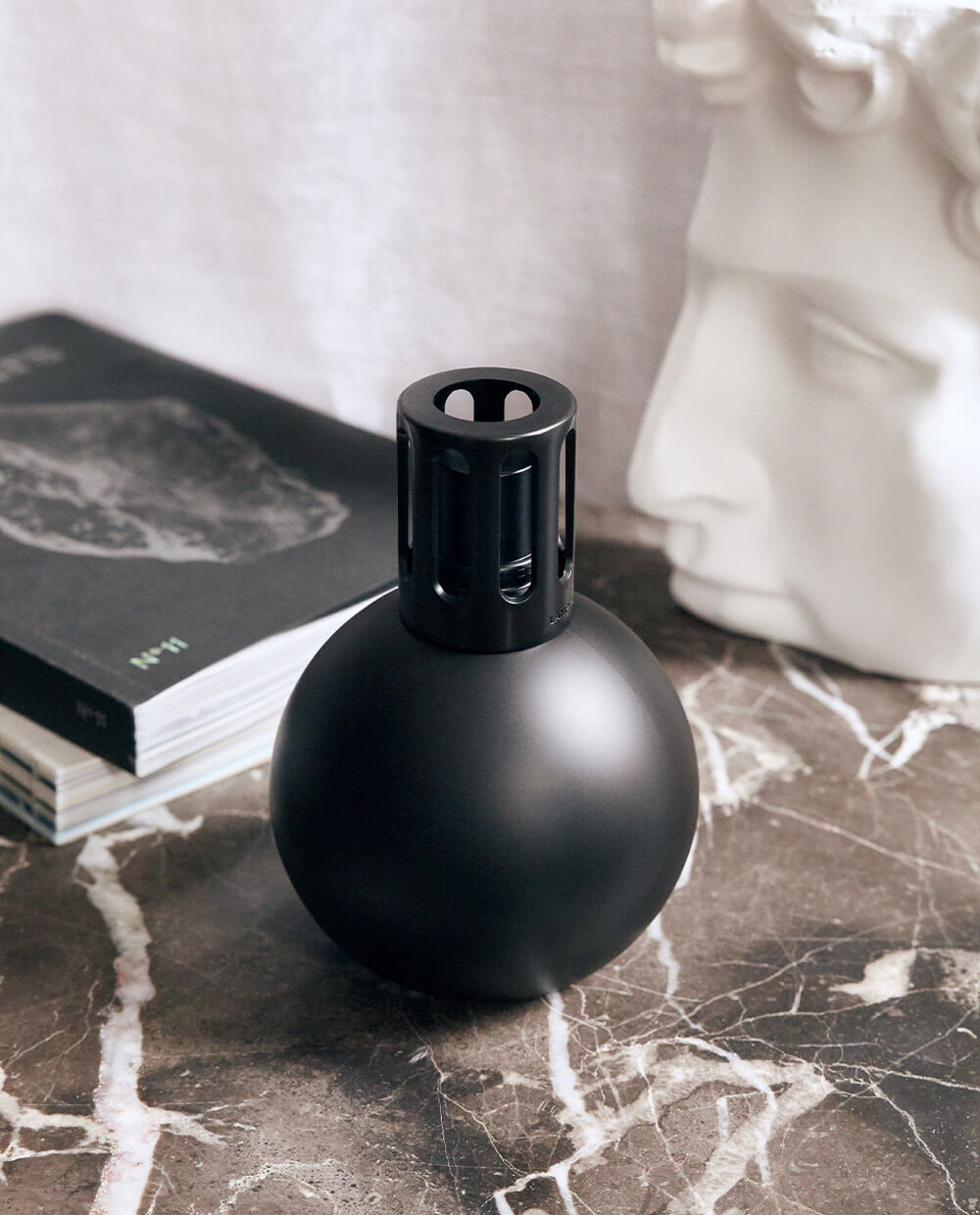 Boule Fragrance Lamp—Ultra-black