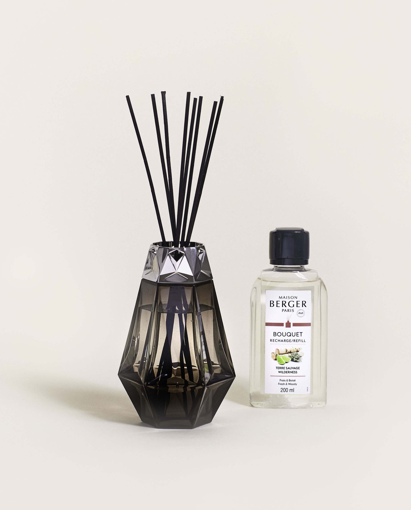 Prisme Black Reed Diffuser Gift Set with Wilderness